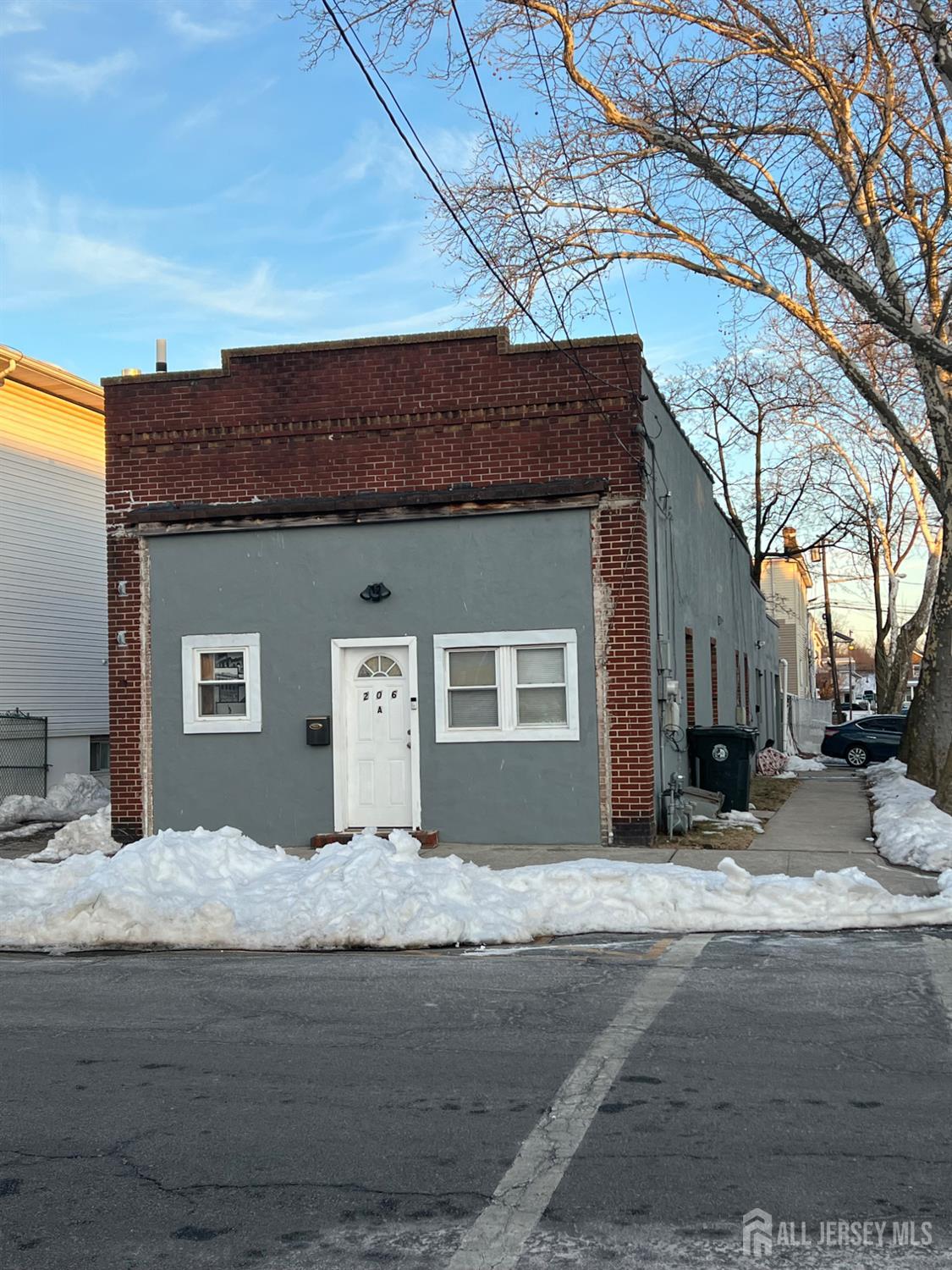 208 Gordon, Perth Amboy, NJ, 08861