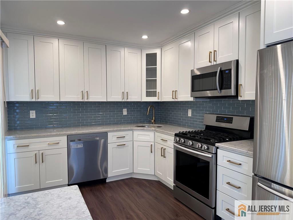 345 Kaplan, Hackensack, NJ, 07601