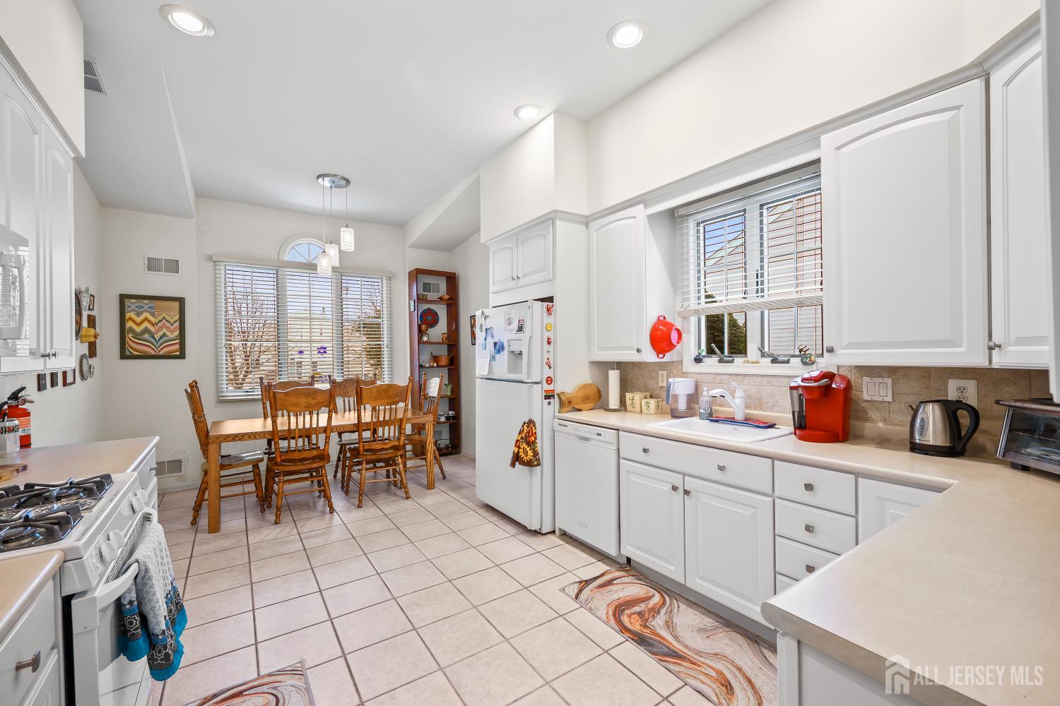 17 Kingston Court, Monroe, NJ, 08831