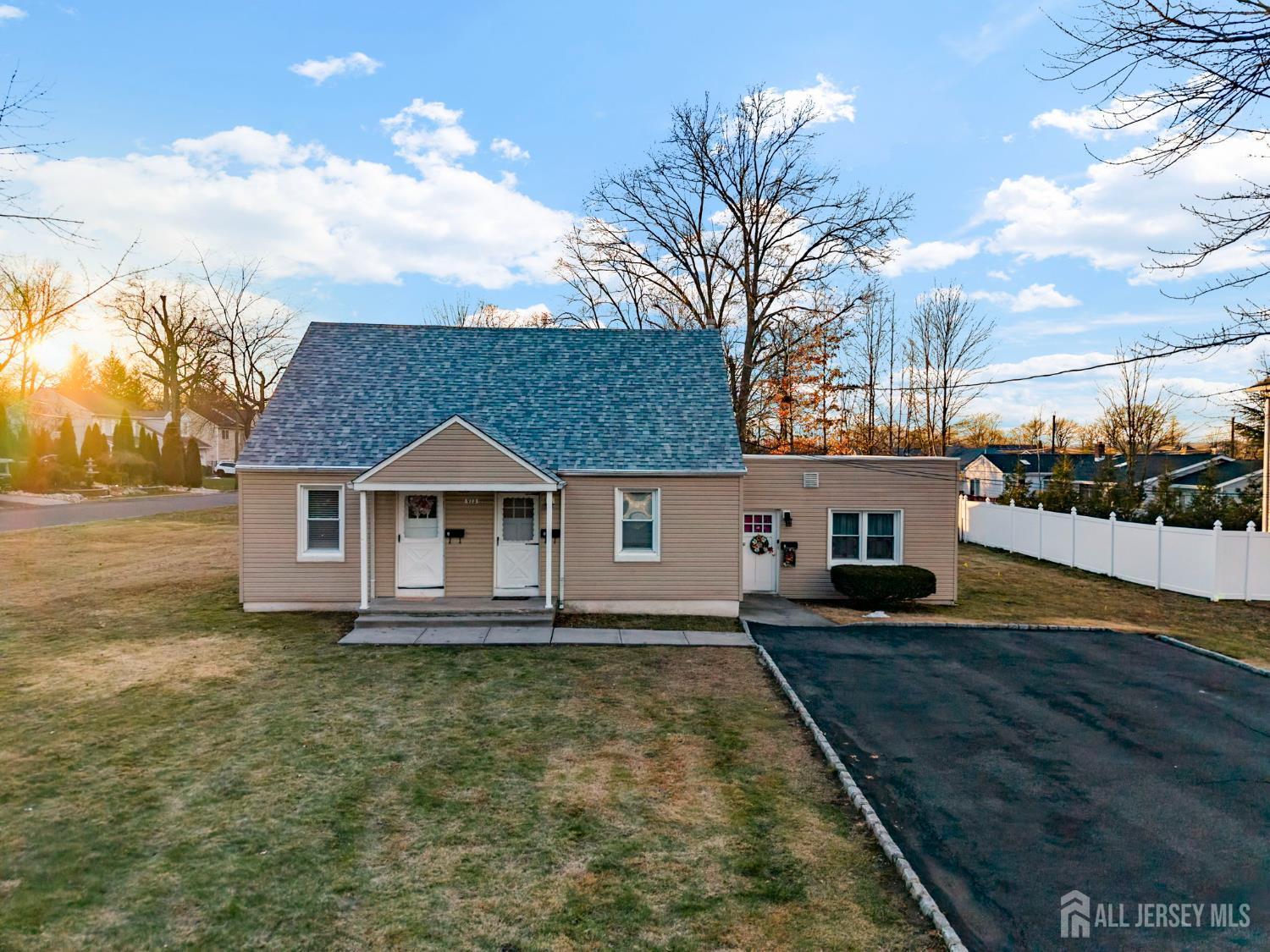 Homes for Sale in Edison, NJ