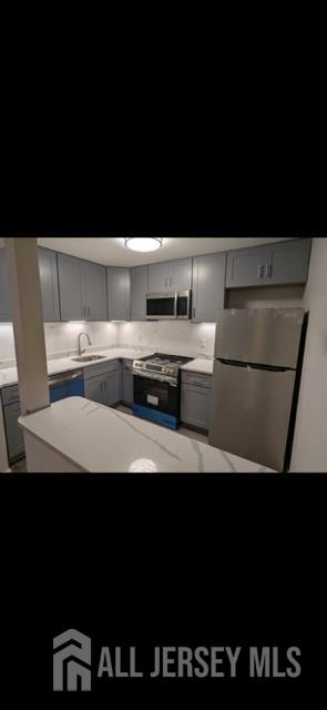 1008 Woodhaven Drive, Edison, NJ, 08817