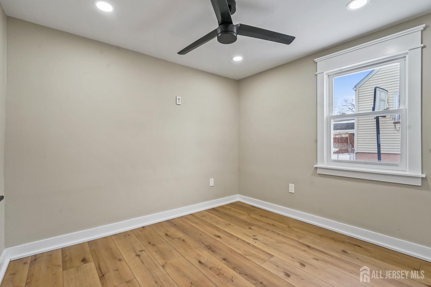 820 front Street, Dunellen, NJ, 08812 820 front Street, Dunellen, NJ, 08812