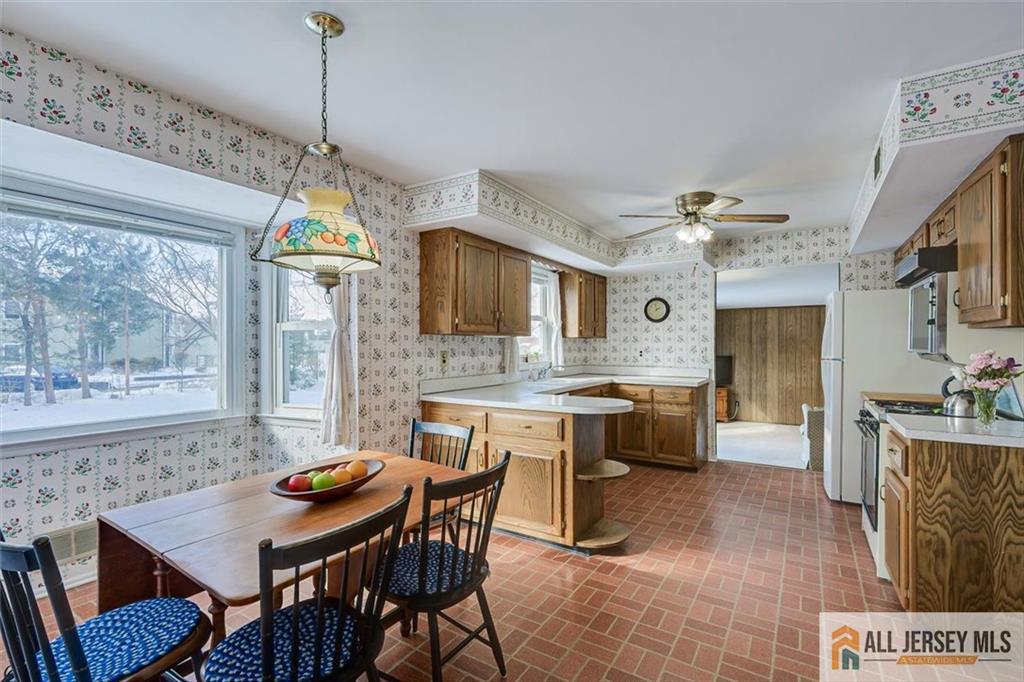 17 Eastern Drive, South Brunswick, NJ, 08824 17 Eastern Drive, South Brunswick, NJ, 08824