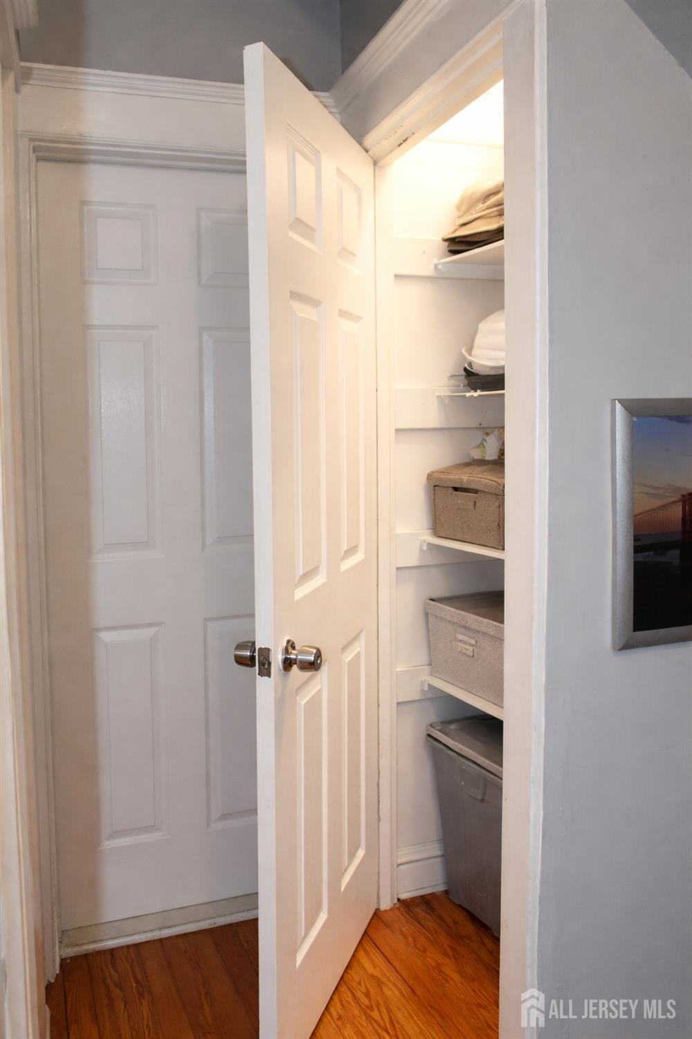 556 compton Avenue, Perth Amboy, NJ, 08861