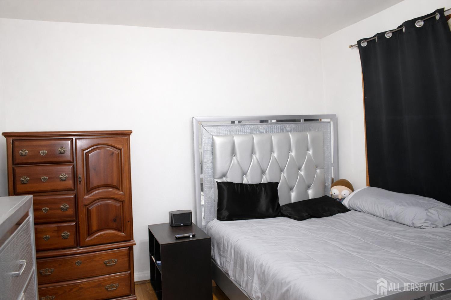 556 compton Avenue, Perth Amboy, NJ, 08861