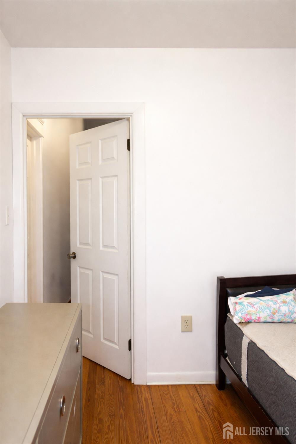 556 compton Avenue, Perth Amboy, NJ, 08861