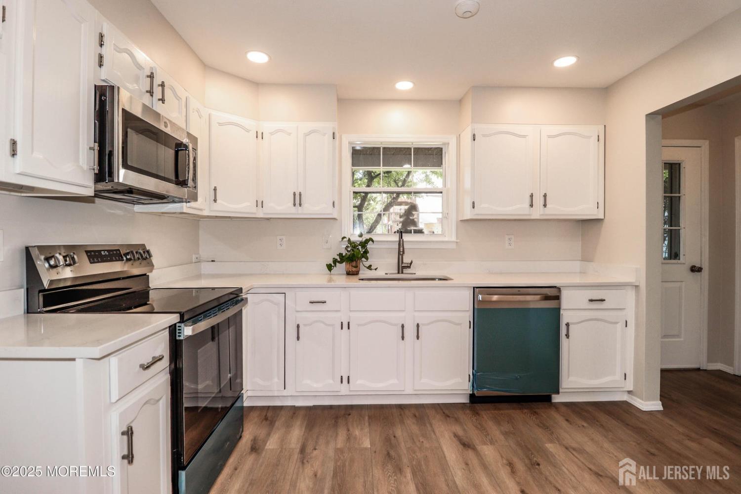 8 Benjamin Franklin Drive, Monroe, NJ, 08831