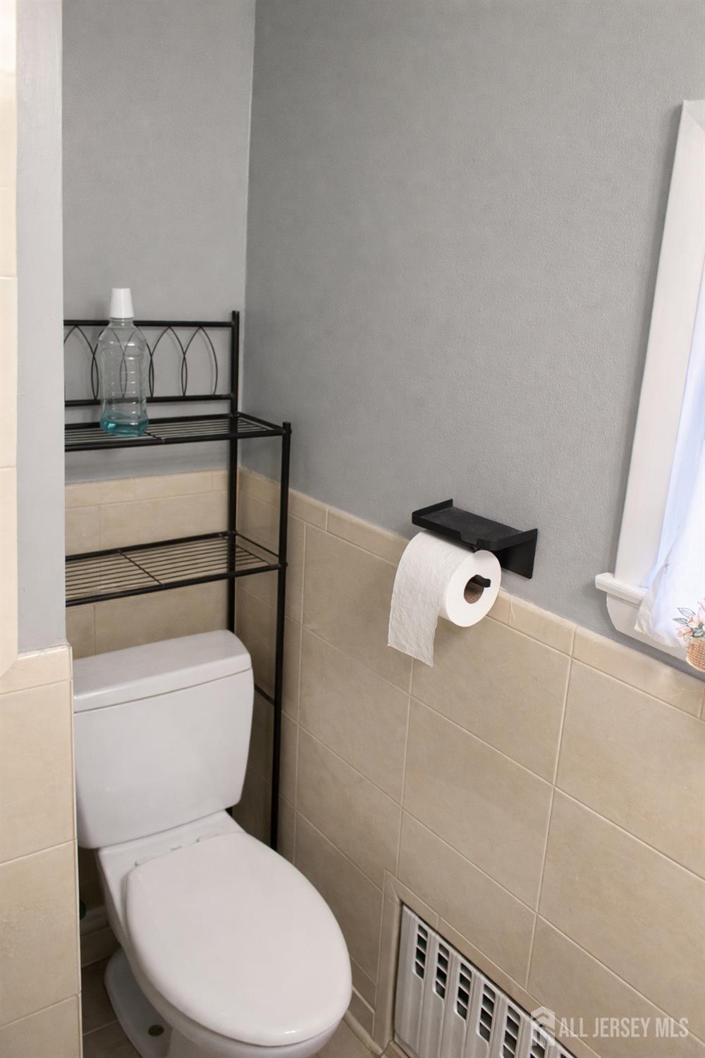 556 compton Avenue, Perth Amboy, NJ, 08861