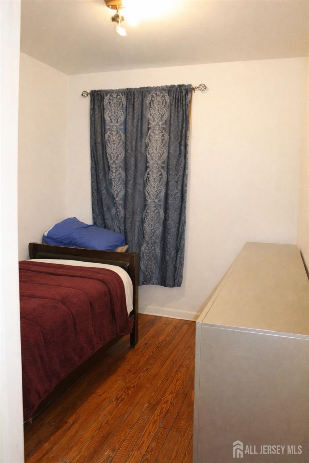 556 compton Avenue, Perth Amboy, NJ, 08861