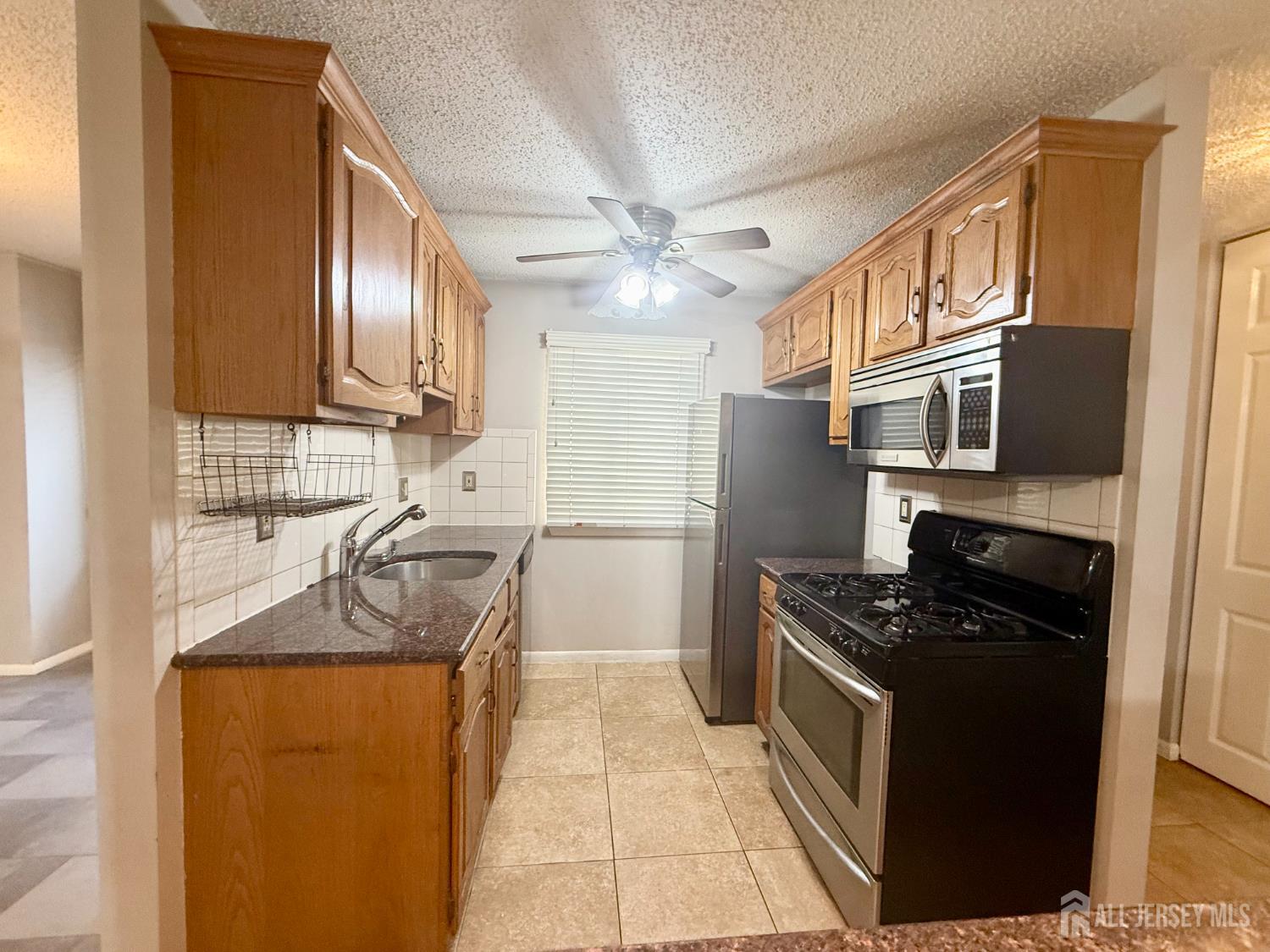 1 Carriage Place, Edison, NJ, 08820 1 Carriage Place, Edison, NJ, 08820