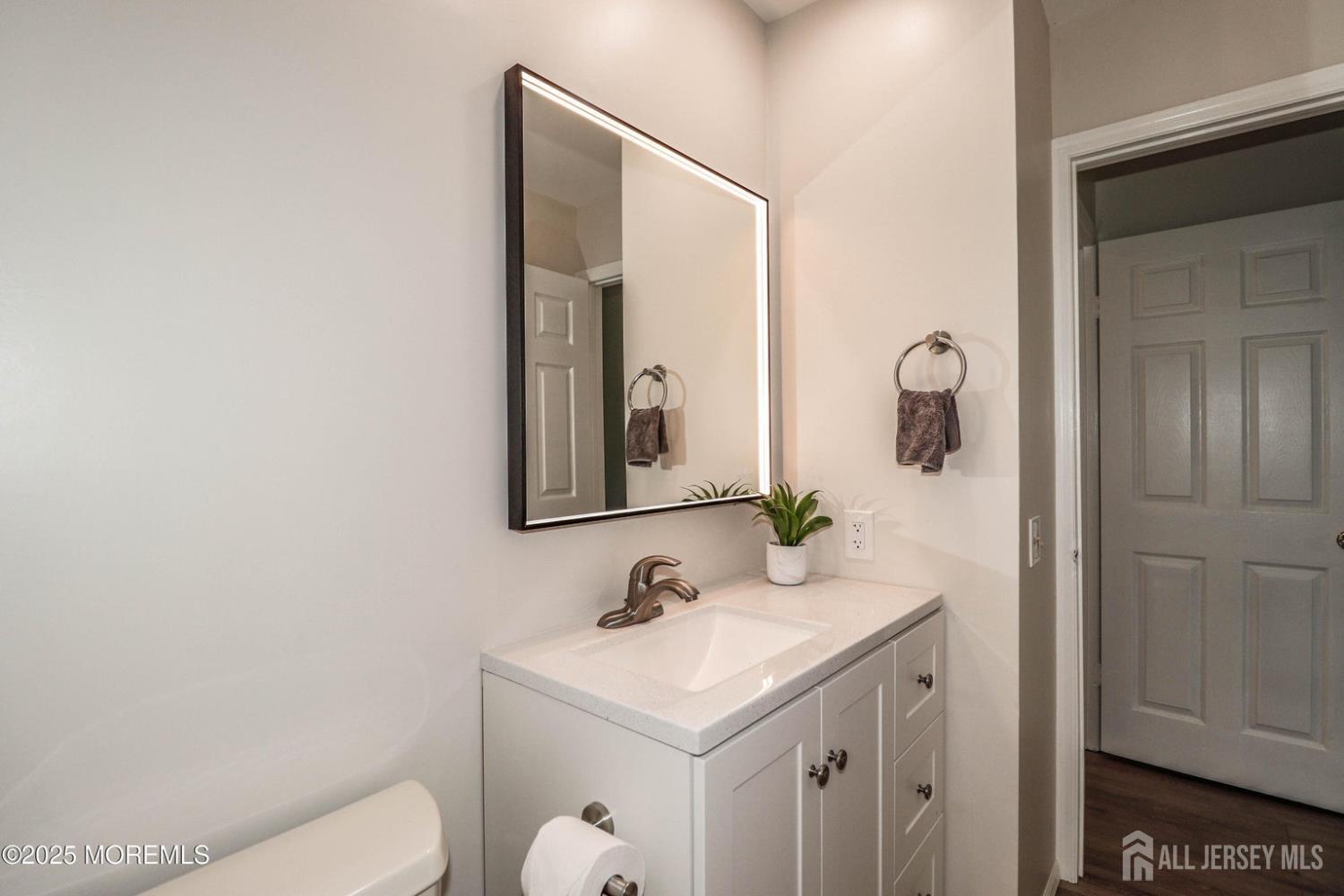 8 Benjamin Franklin Drive, Monroe, NJ, 08831