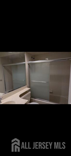 1008 Woodhaven Drive, Edison, NJ, 08817