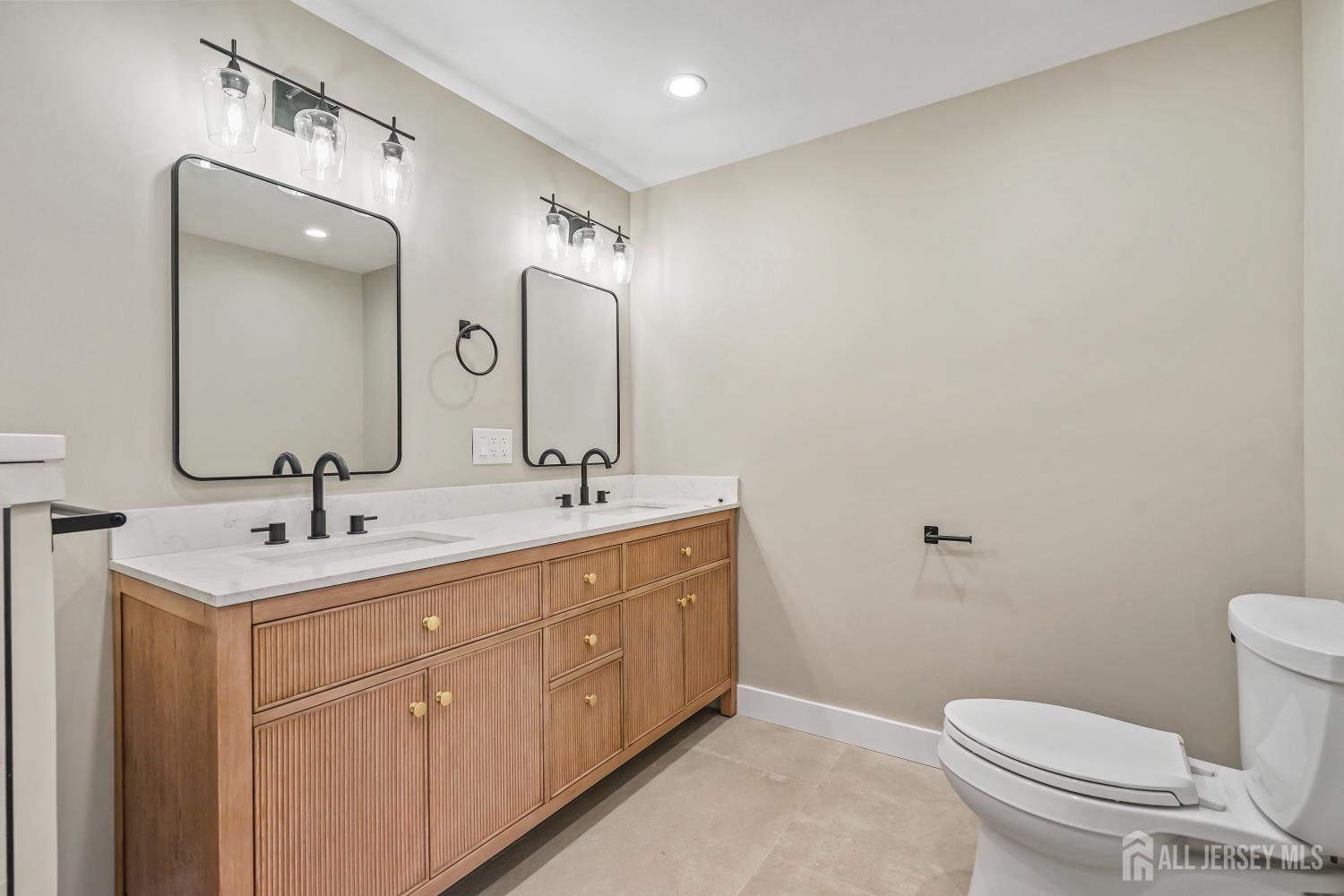 820 front Street, Dunellen, NJ, 08812 820 front Street, Dunellen, NJ, 08812