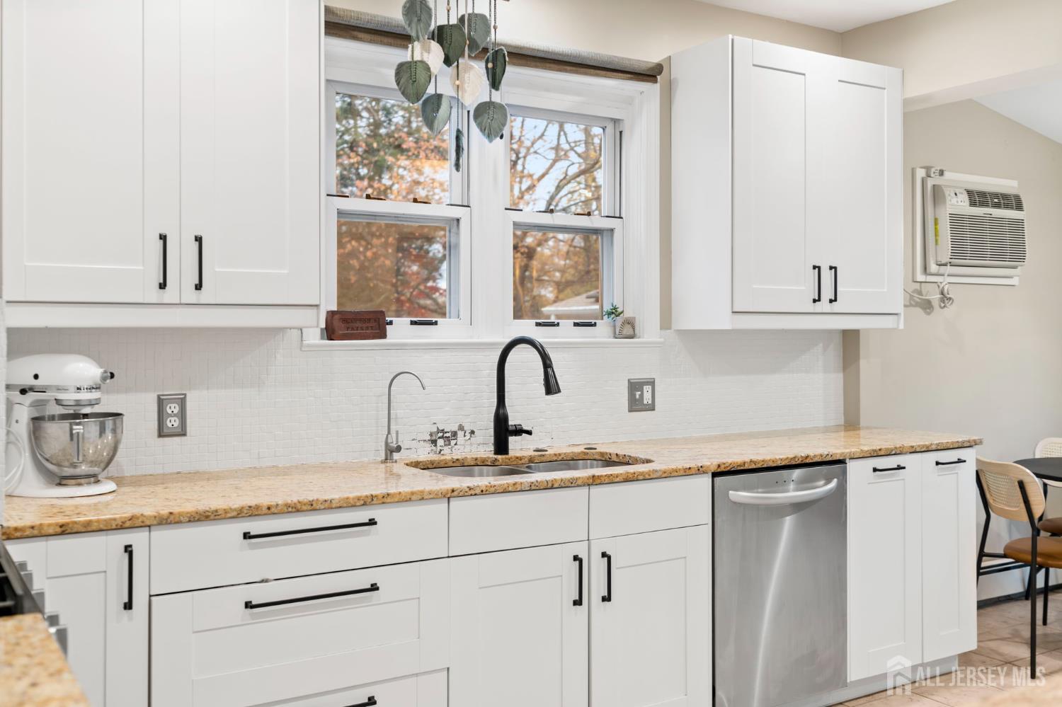 46 Plainfield Avenue, Metuchen, NJ, 08840 46 Plainfield Avenue, Metuchen, NJ, 08840