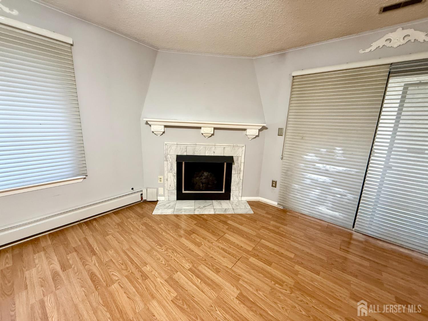 1 Carriage Place, Edison, NJ, 08820 1 Carriage Place, Edison, NJ, 08820