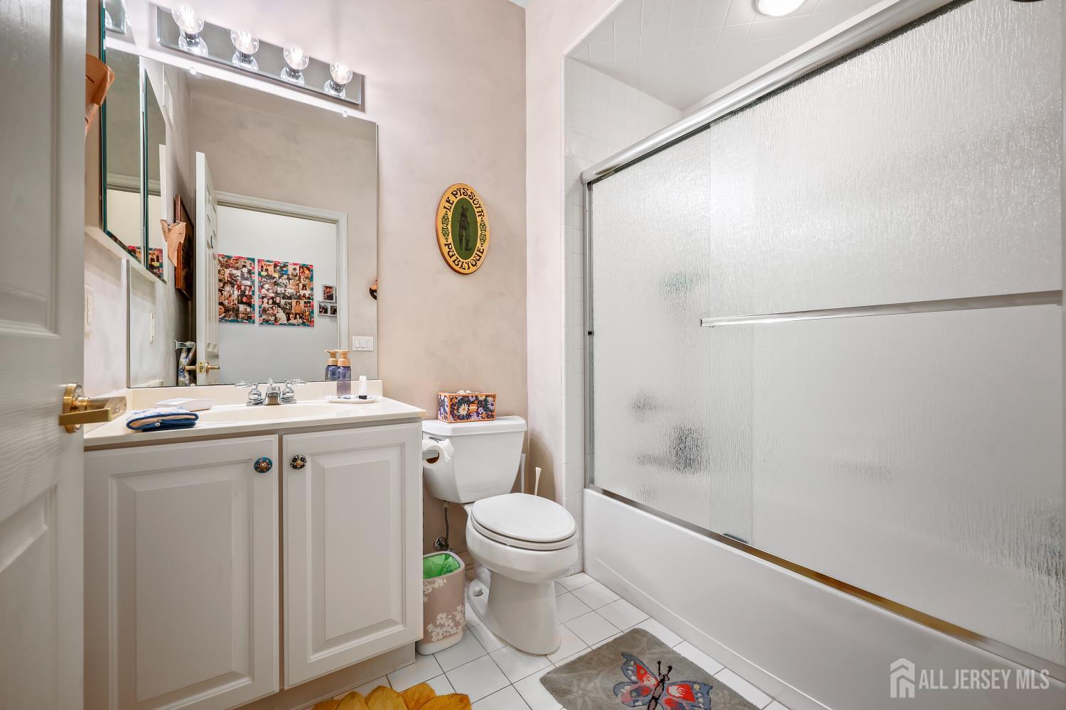 17 Kingston Court, Monroe, NJ, 08831