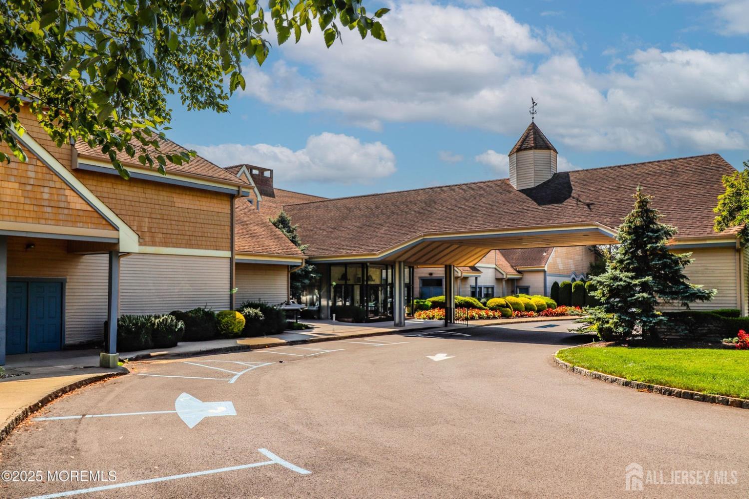 8 Benjamin Franklin Drive, Monroe, NJ, 08831