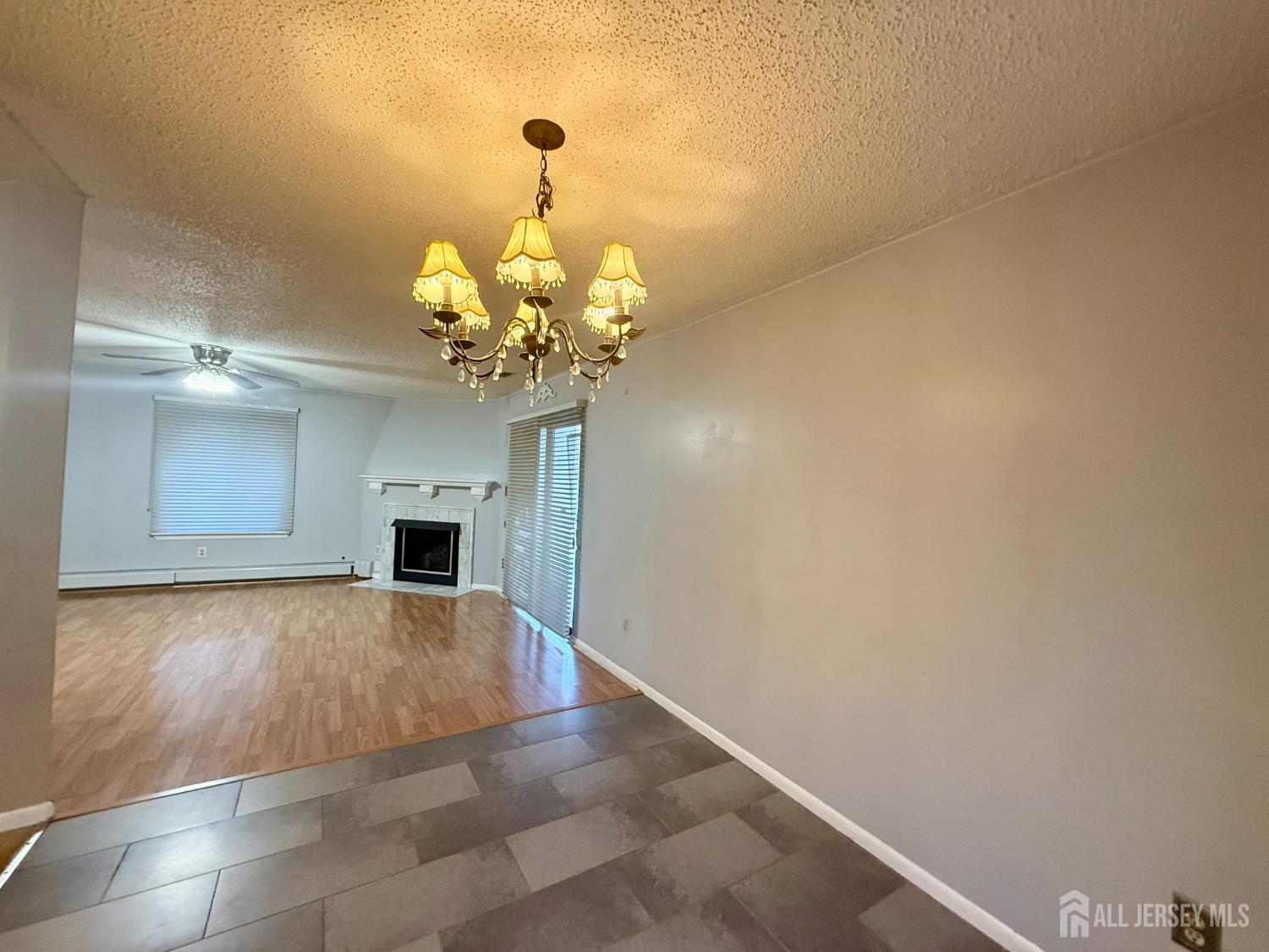 1 Carriage Place, Edison, NJ, 08820 1 Carriage Place, Edison, NJ, 08820