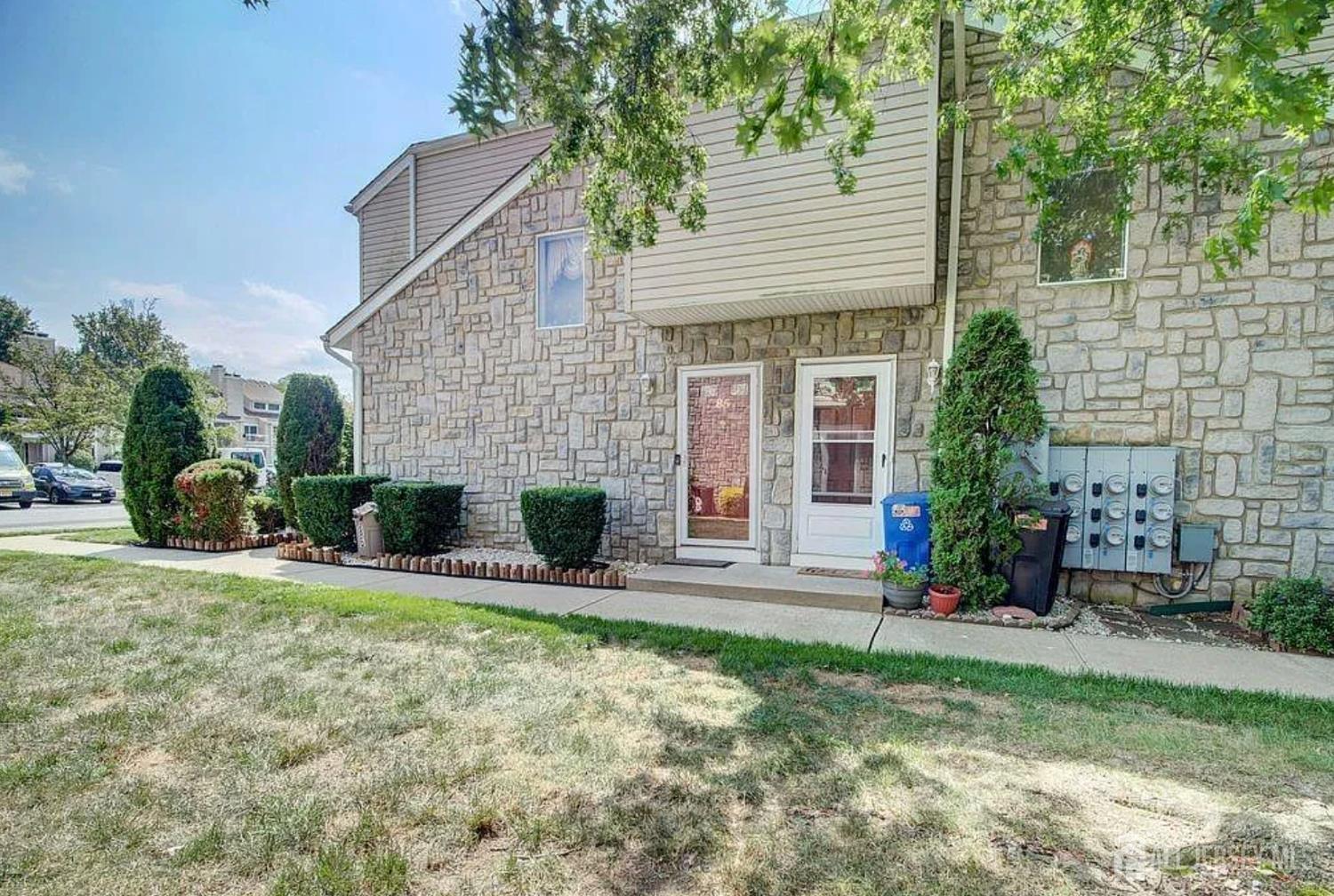 345 Kaplan, Hackensack, NJ, 07601