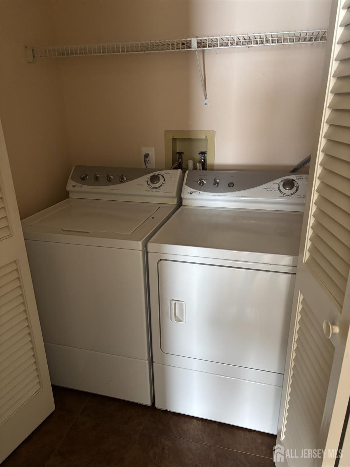 92 Heather, Edison, NJ, 08820