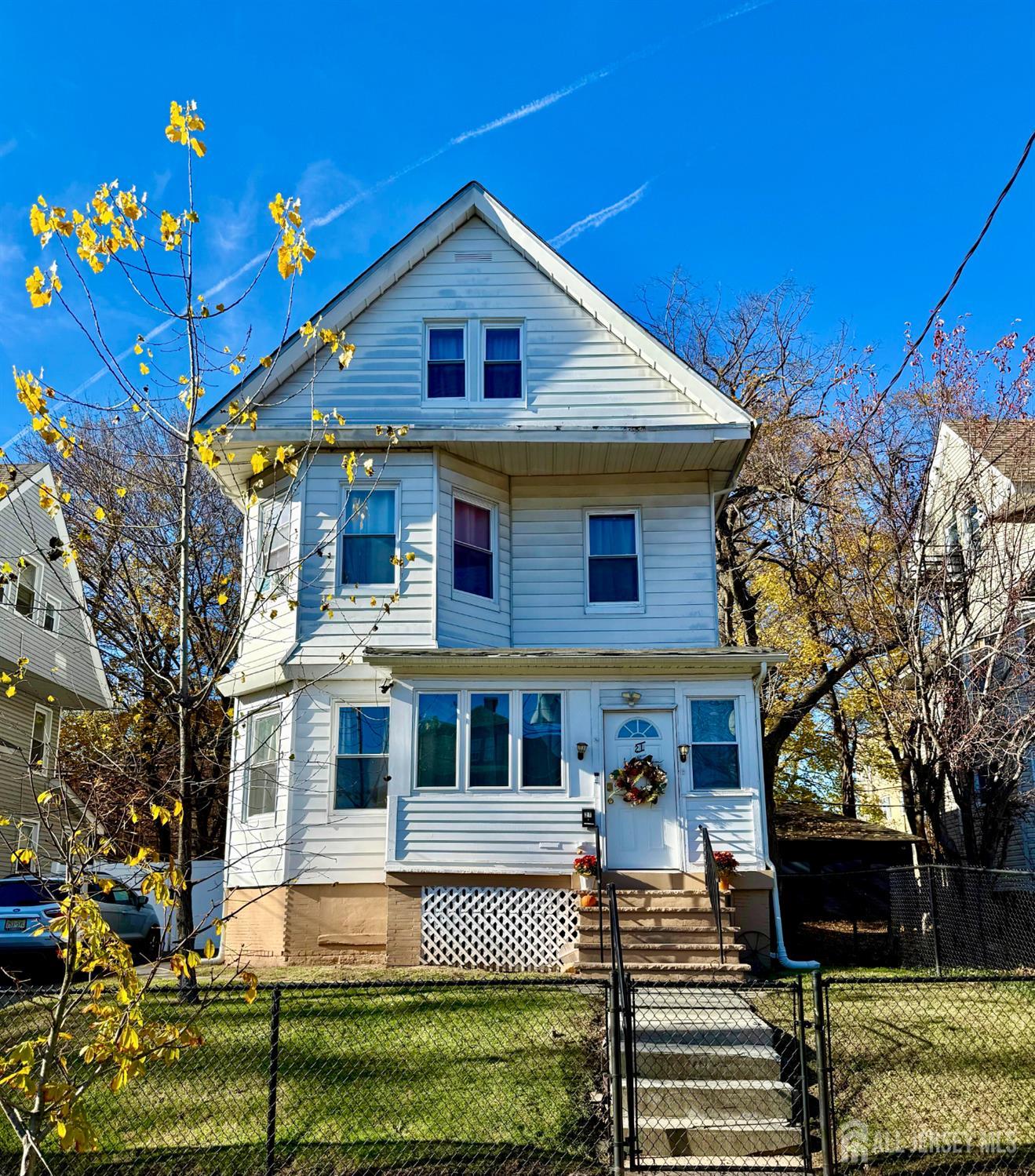 35 Melbourne, Woodbridge Proper, NJ, 07095