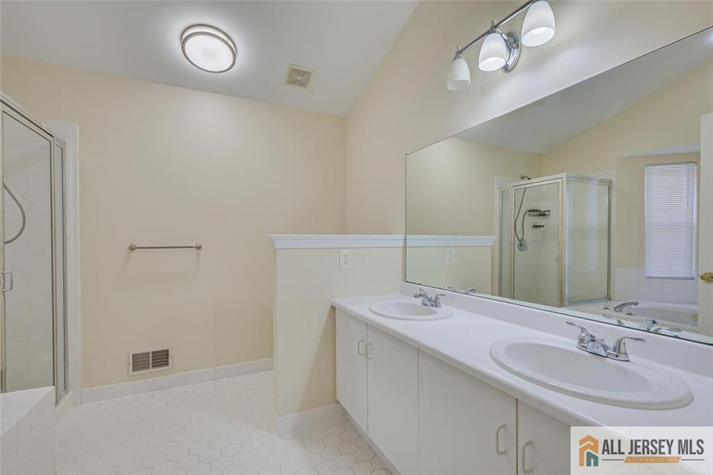 401 Pheasant Run, South Brunswick, NJ, 08852