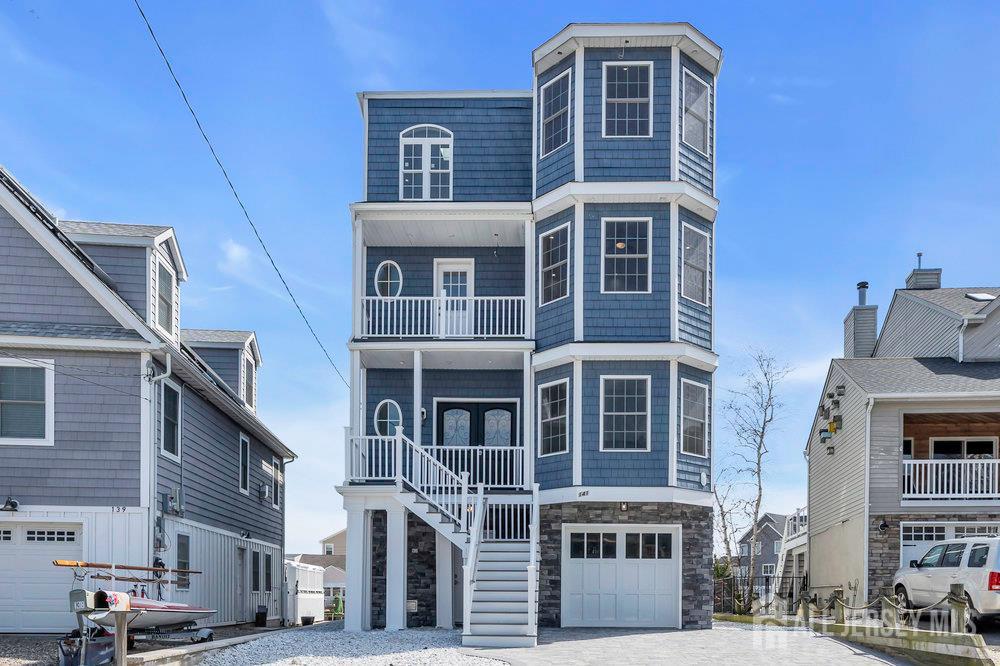 Photo of 141 Vanard Drive