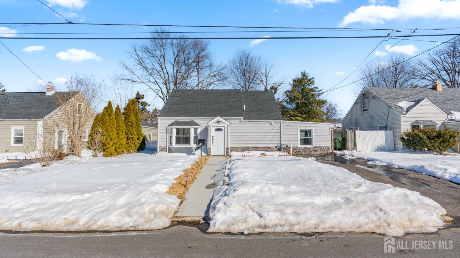 Homes for Sale in Edison, NJ