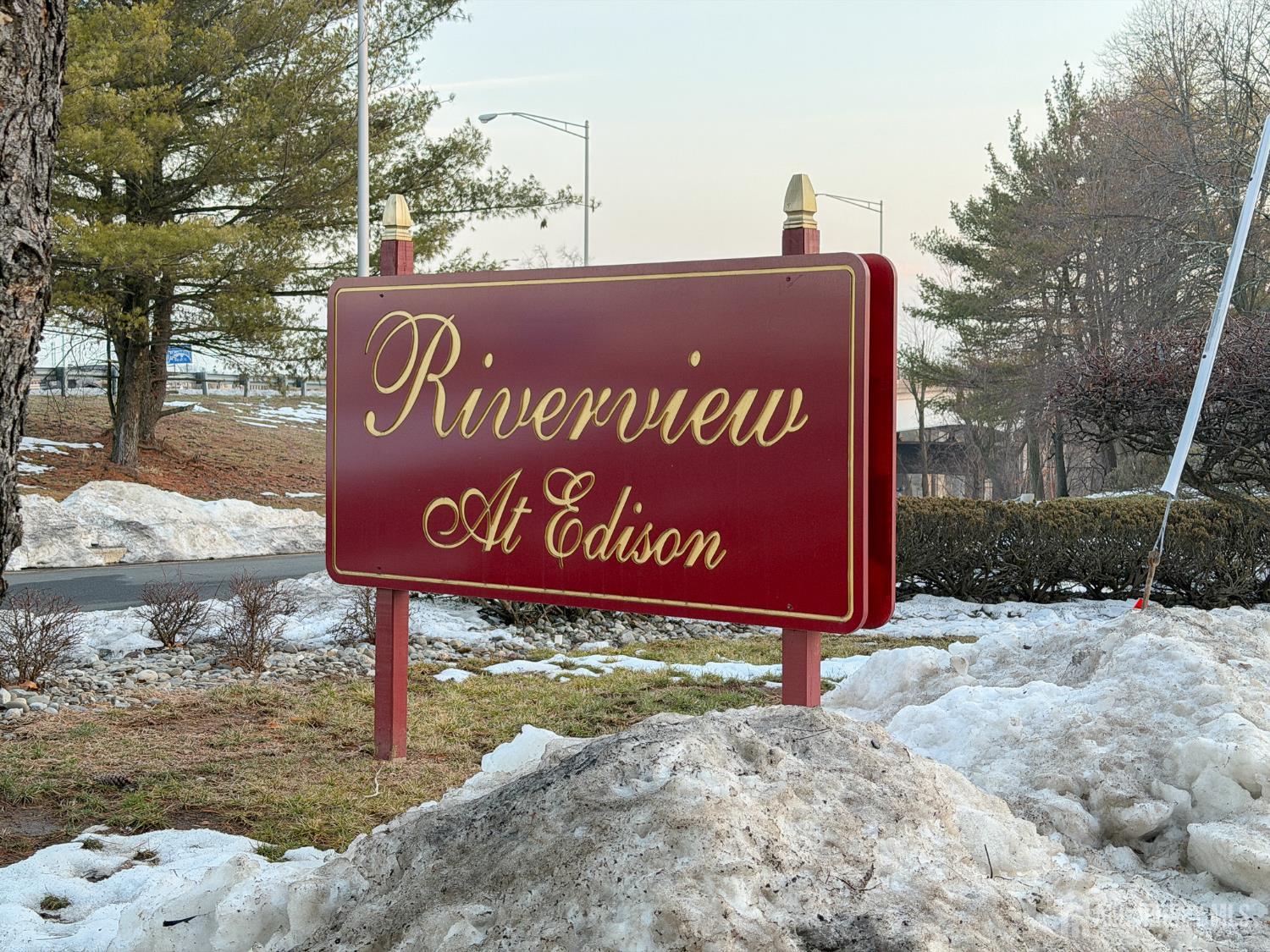 72 Fox UNIT 7b, Edison, NJ, 08817