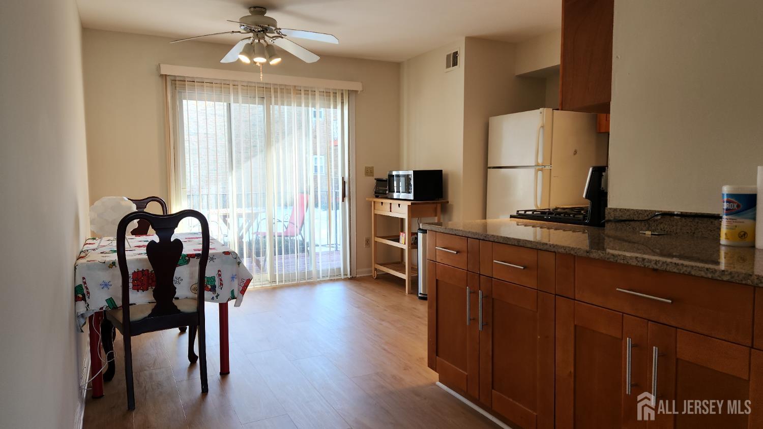 182 evergreen UNIT 3A, Edison, NJ, 08837