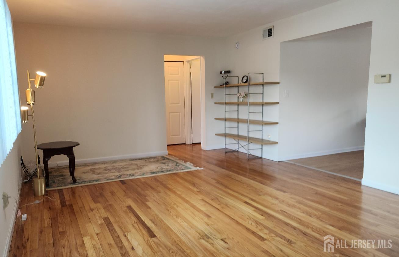 182 evergreen UNIT 3A, Edison, NJ, 08837