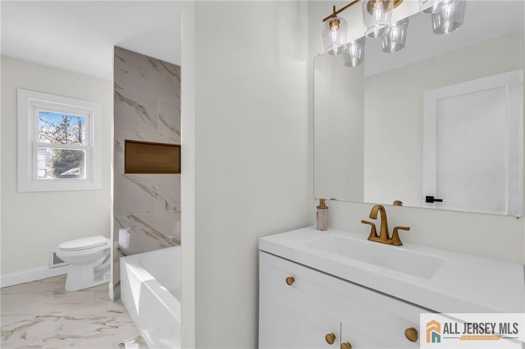 27 Sheppard, Edison, NJ, 08817