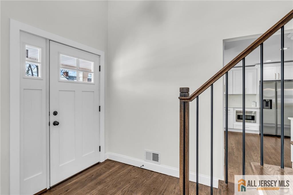 27 Sheppard, Edison, NJ, 08817