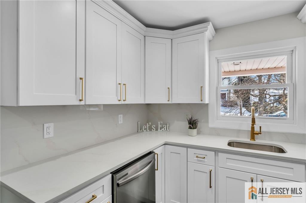 27 Sheppard, Edison, NJ, 08817