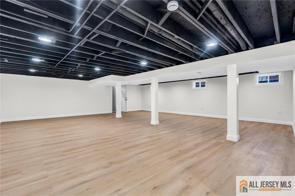 27 Sheppard, Edison, NJ, 08817