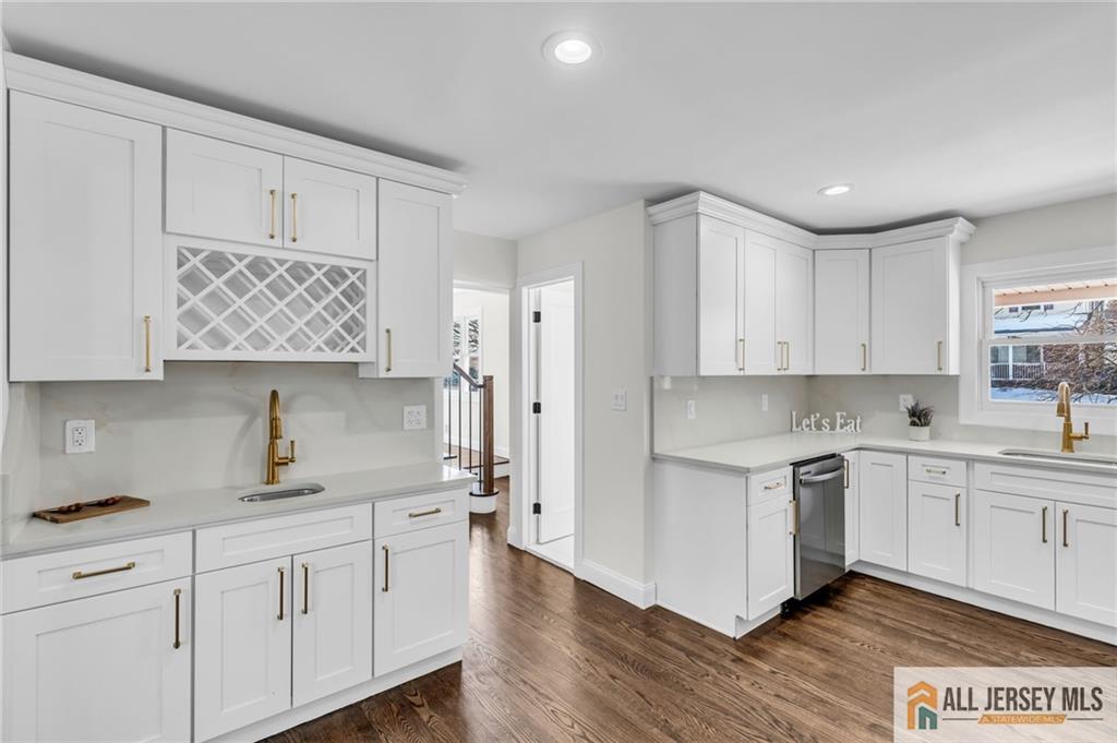 27 Sheppard, Edison, NJ, 08817