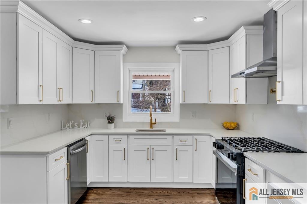 27 Sheppard, Edison, NJ, 08817