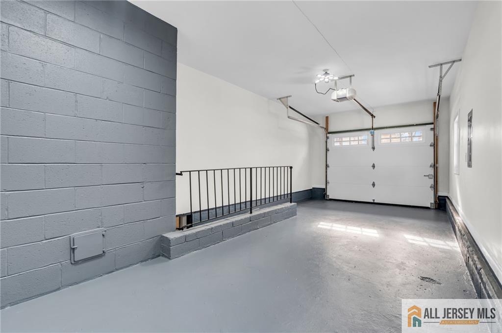 27 Sheppard, Edison, NJ, 08817