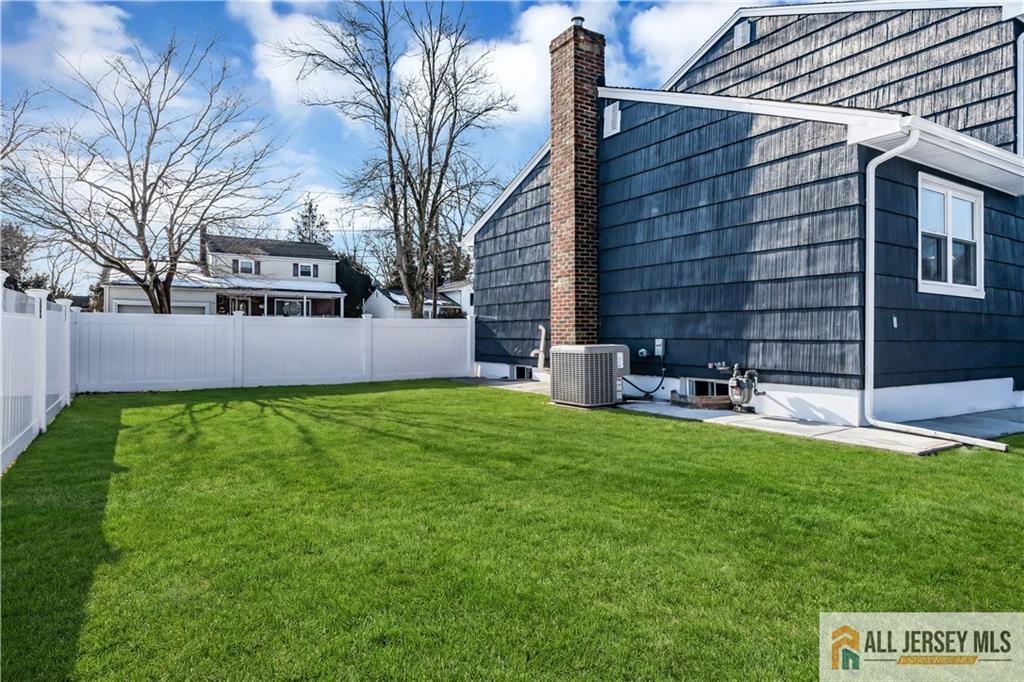 27 Sheppard, Edison, NJ, 08817