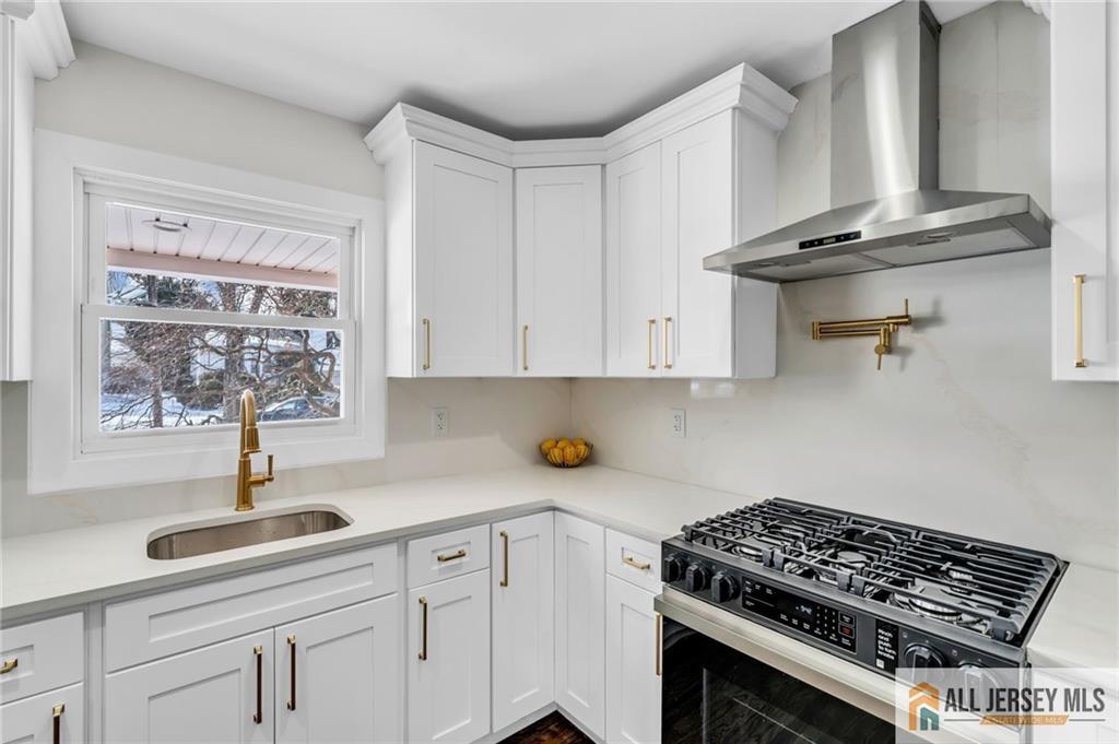 27 Sheppard, Edison, NJ, 08817