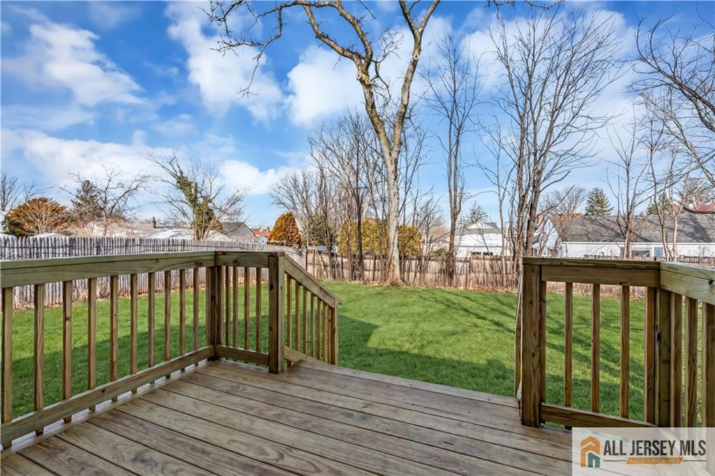 27 Sheppard, Edison, NJ, 08817