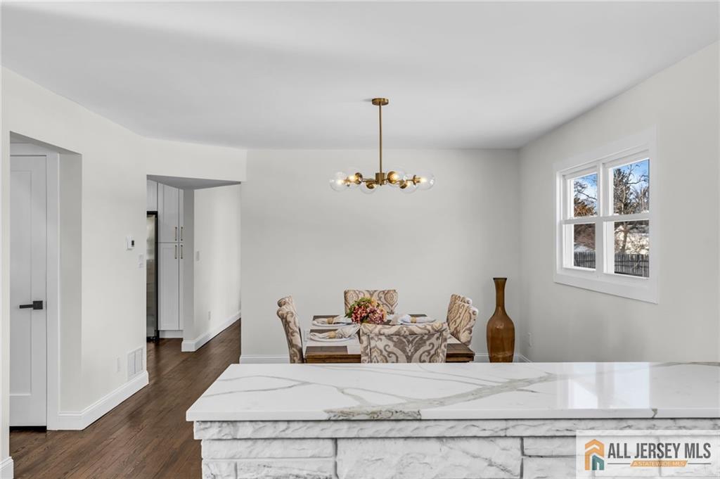 27 Sheppard, Edison, NJ, 08817