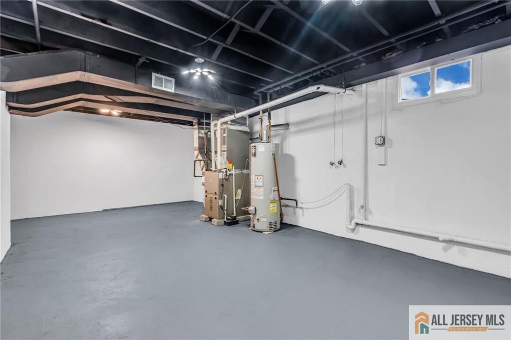 27 Sheppard, Edison, NJ, 08817