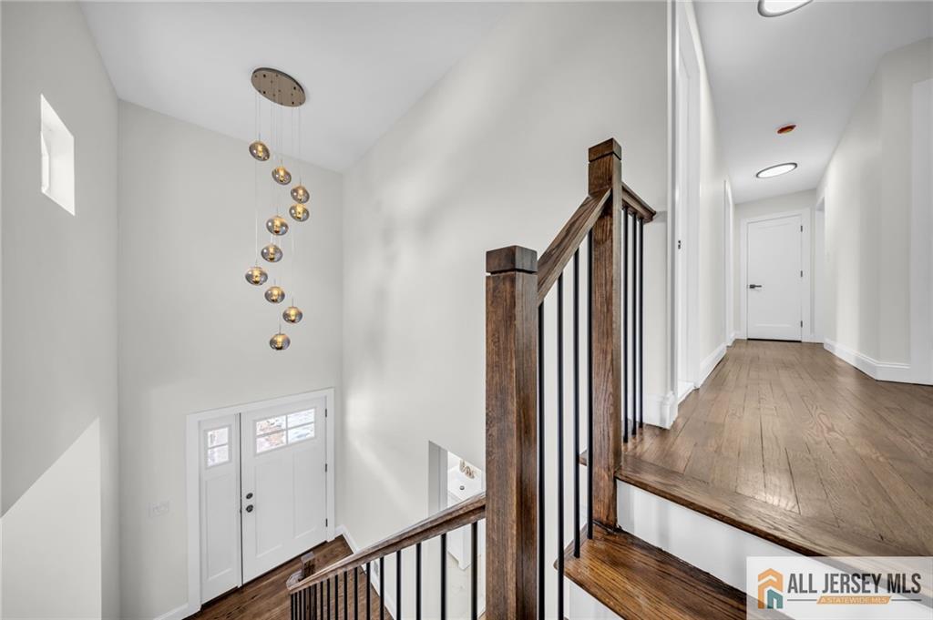 27 Sheppard, Edison, NJ, 08817