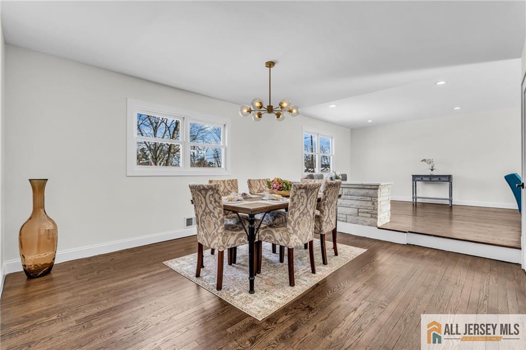 27 Sheppard, Edison, NJ, 08817