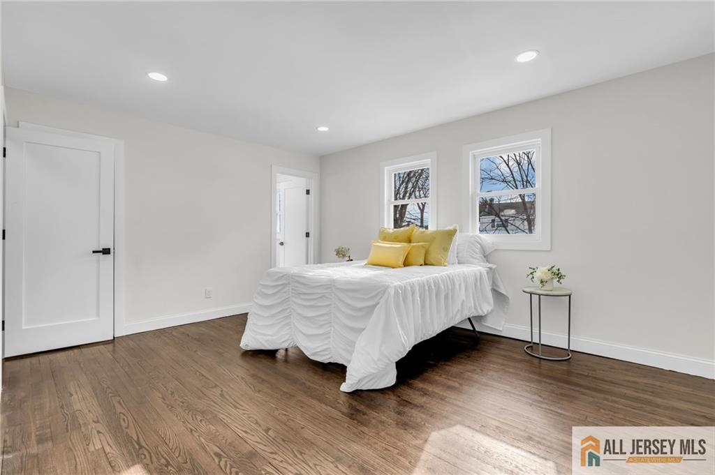 27 Sheppard, Edison, NJ, 08817