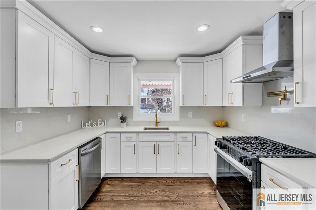 27 Sheppard, Edison, NJ, 08817