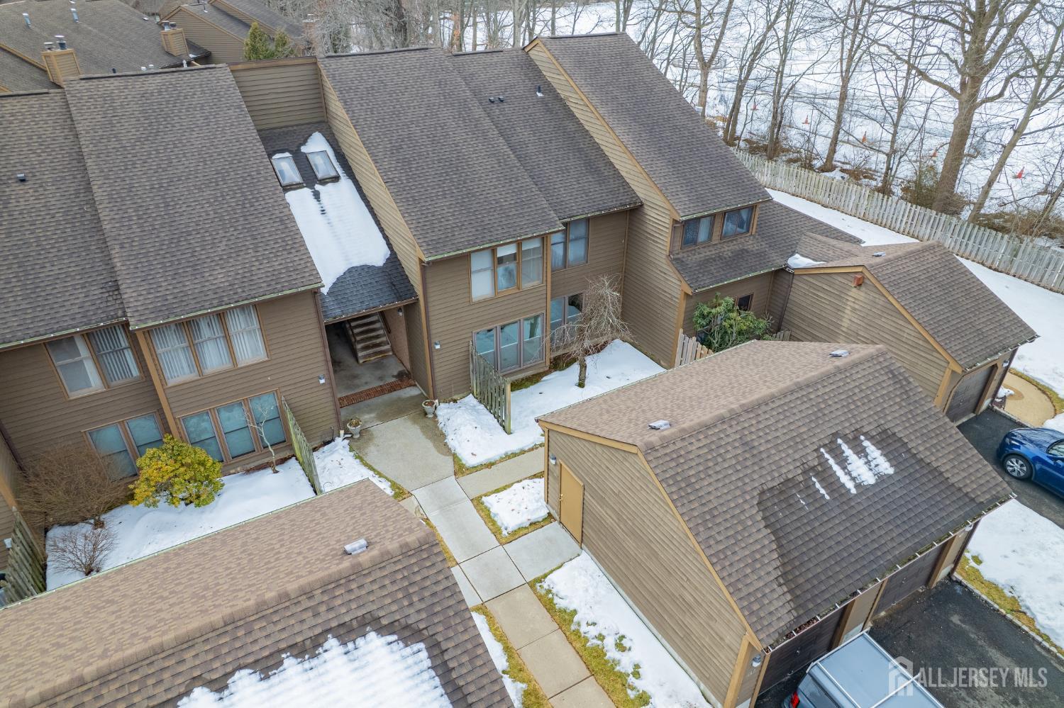 127 Oakmont, Edison, NJ, 08820