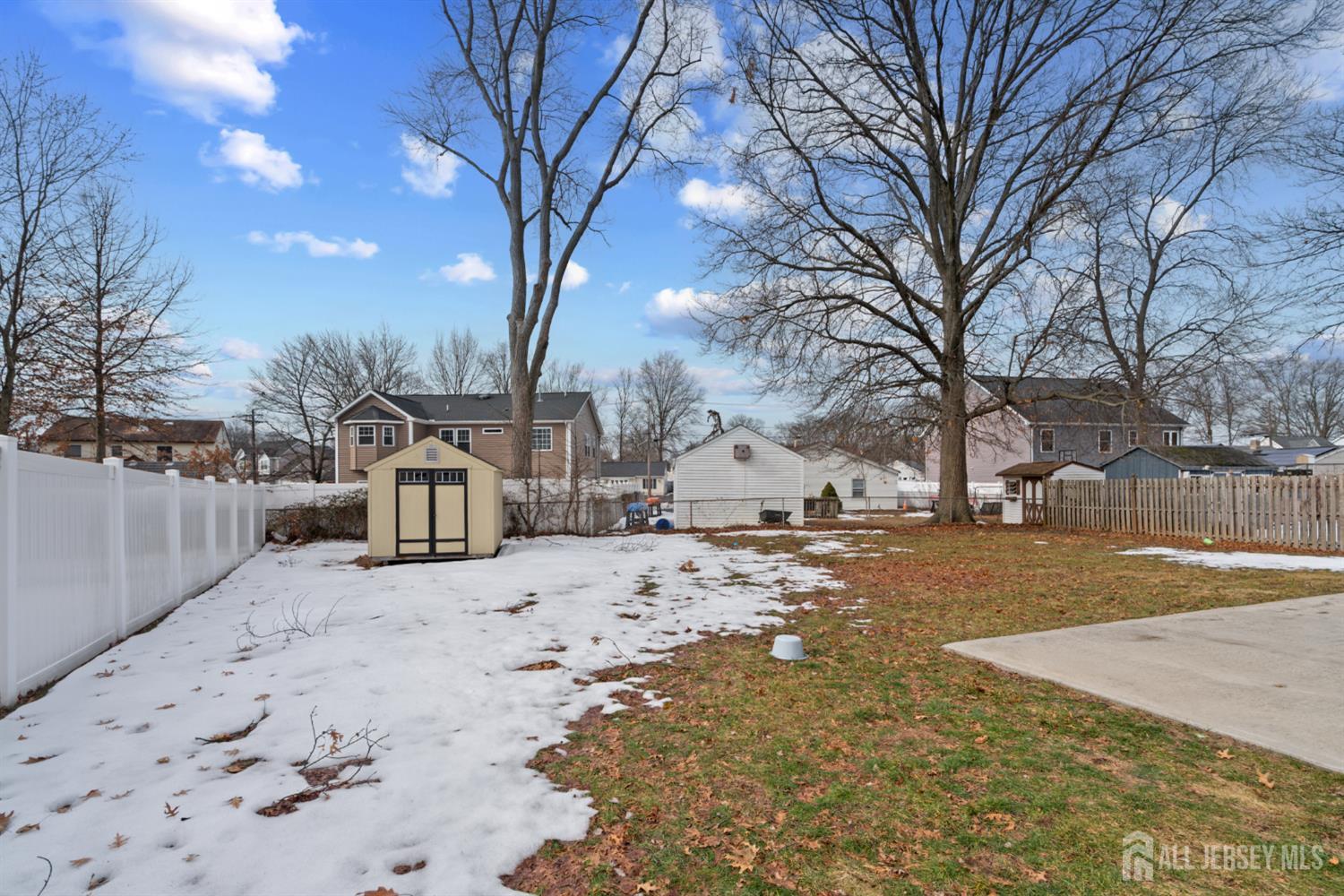 7 Dobson, Edison, NJ, 08817