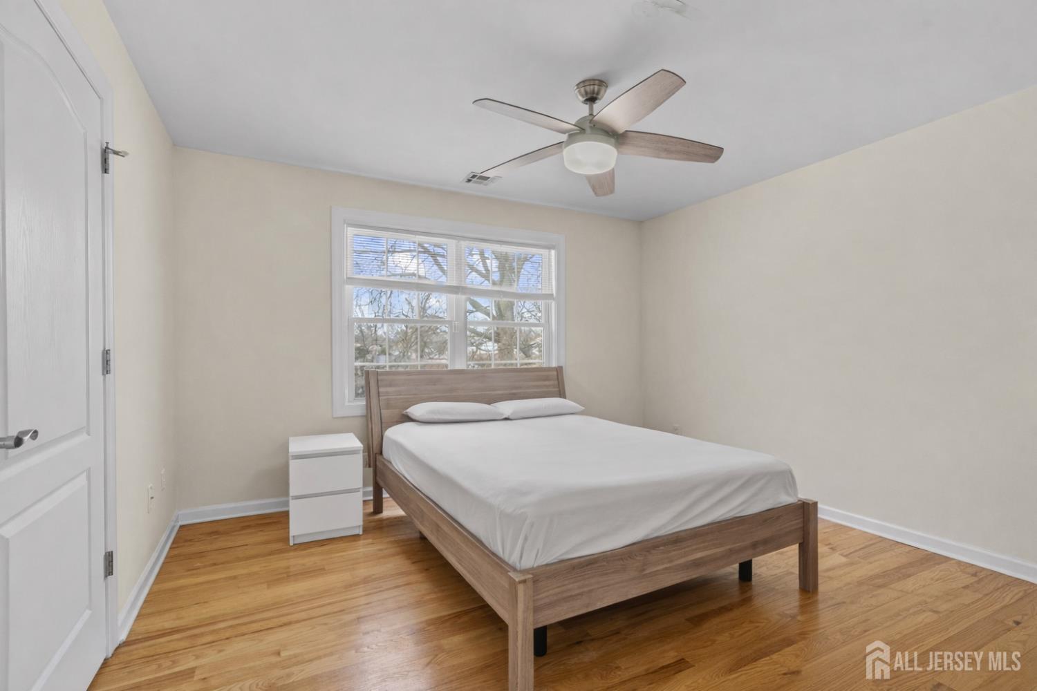 7 Dobson, Edison, NJ, 08817